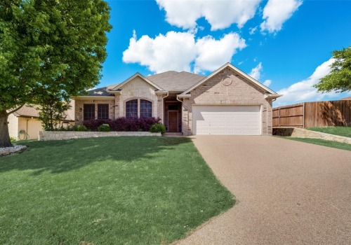 How Many Homes Are Currently Listed for Sale in Tarrant County, Texas?